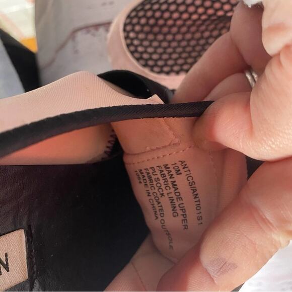 Steve Madden Pink Slip on Sneakers. - Picture 7 of 9